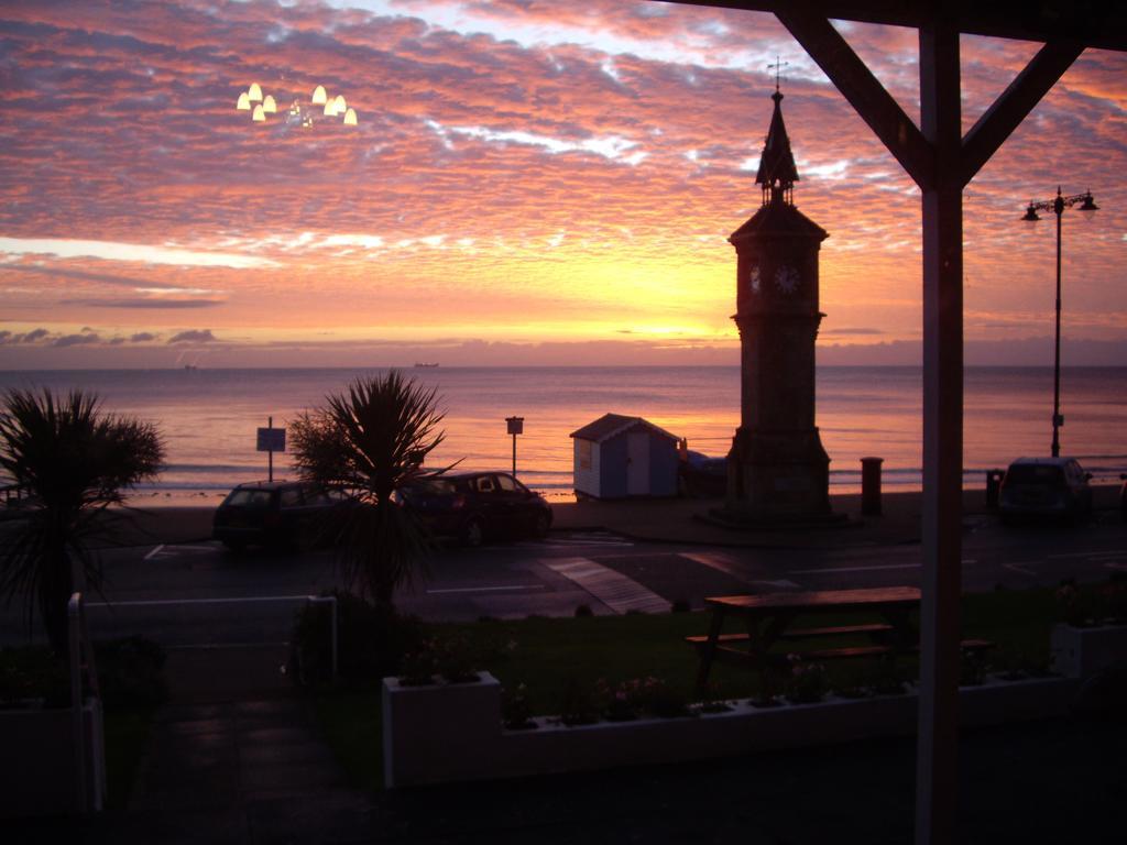 Pink Beach Guest House Shanklin Dış mekan fotoğraf